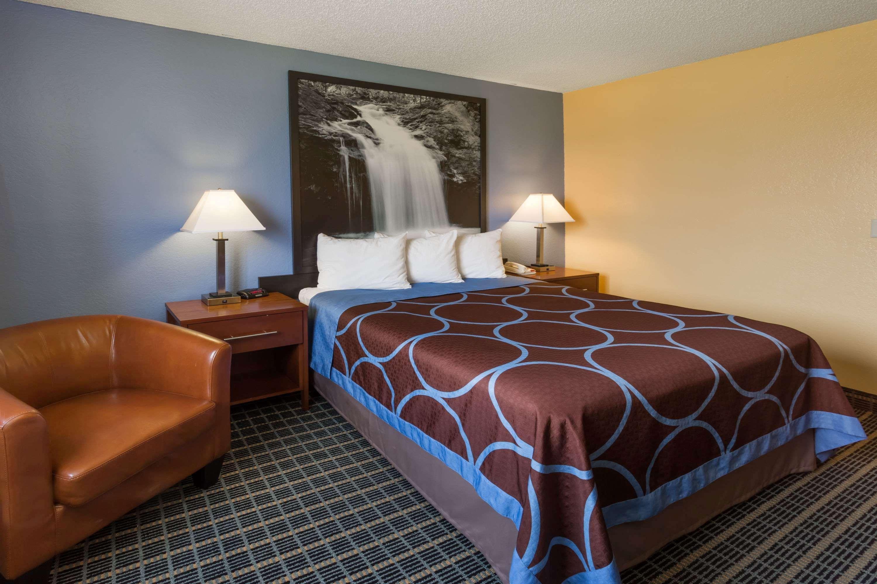 Super 8 By Wyndham Janesville Εξωτερικό φωτογραφία