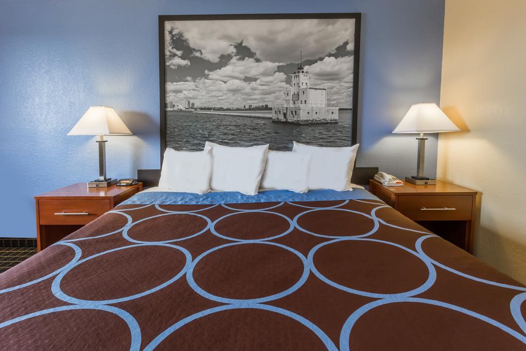 Super 8 By Wyndham Janesville Εξωτερικό φωτογραφία