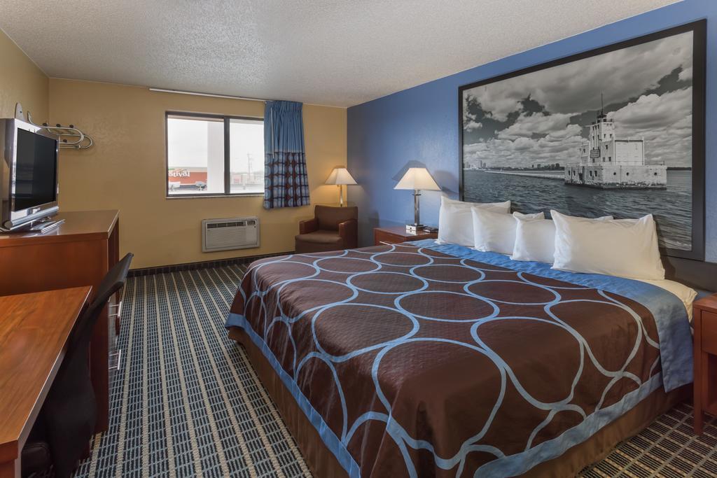 Super 8 By Wyndham Janesville Εξωτερικό φωτογραφία